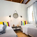 Filon Ktima Beachfront Upscale Karavádhos