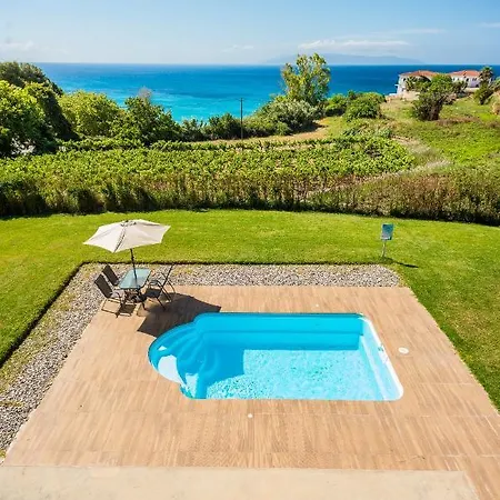 Filon Ktima Beachfront Upscale Karavados