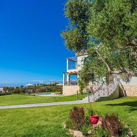 Filon Ktima Beachfront Upscale * Karavados
