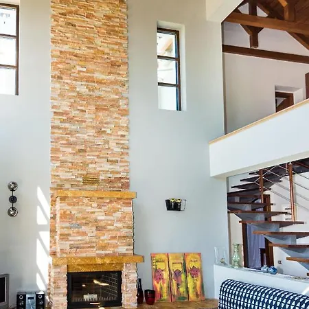 Villa Filon Ktima Beachfront Upscale Karavados