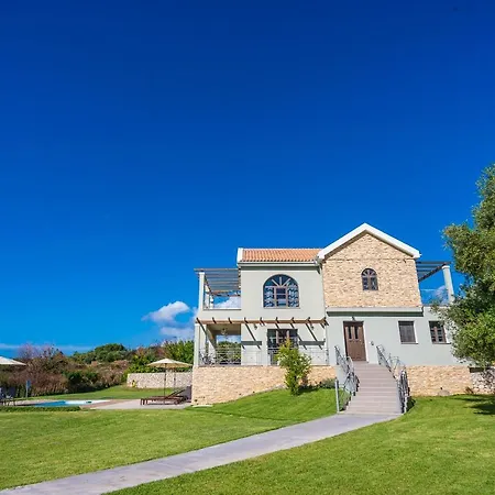 Villa Filon Ktima Beachfront Upscale Karavados