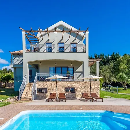 Filon Ktima Beachfront Upscale Вилла *