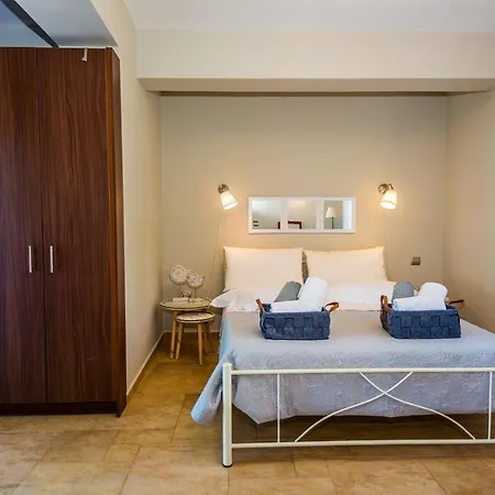 Filon Ktima Beachfront Upscale 别墅