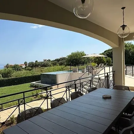 Вилла Filon Ktima Beachfront Upscale Каравадос