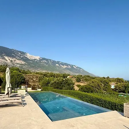 Вилла Filon Ktima Beachfront Upscale *