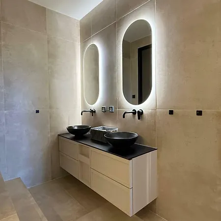 Filon Ktima Beachfront Upscale Вилла Каравадос