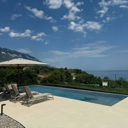 Вилла Filon Ktima Beachfront Upscale