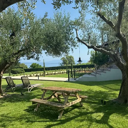 Вилла Filon Ktima Beachfront Upscale Каравадос