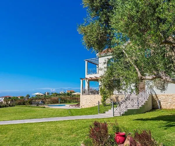 Filon Ktima Beachfront Upscale * Karavados