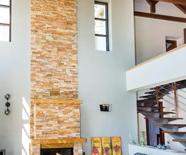 Villa Filon Ktima Beachfront Upscale Karavados