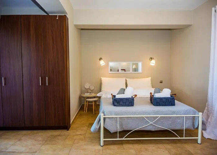 Filon Ktima Beachfront Upscale Villa