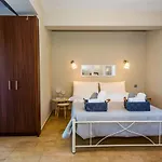 Filon Ktima Beachfront Upscale Willa
