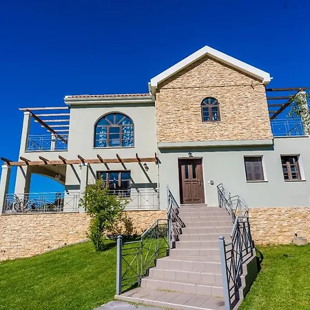 Villa Filon Ktima Beachfront Upscale *